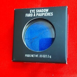 Mac Eyeshadow- Frost In the Shadows Blue NIB